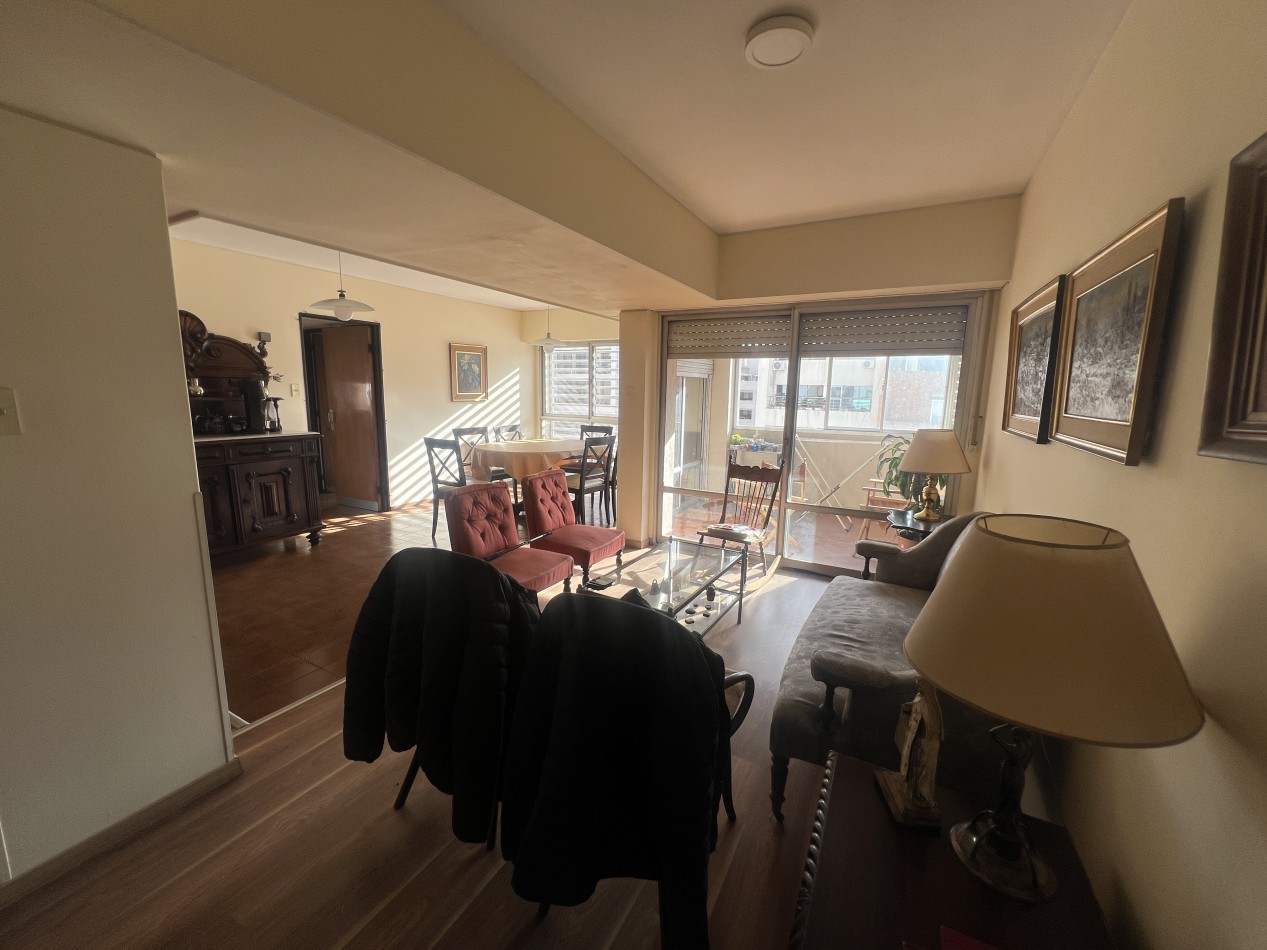 Venta de departamento de tres dormitorios en Cañada!!
