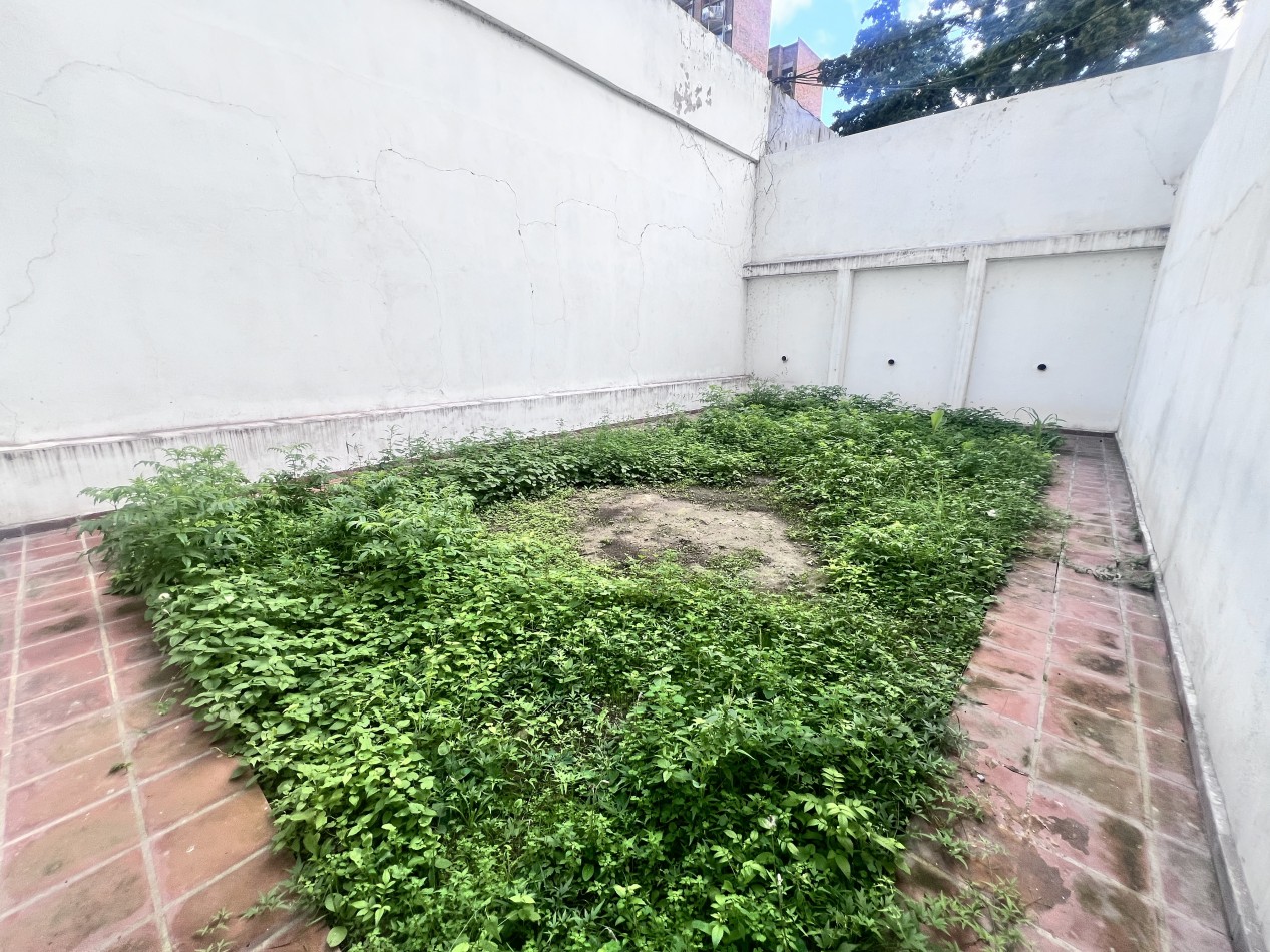 Alquilo local comercial en el centro!