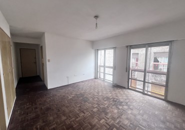 Alquilo monoambiente en el centro!